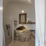 Tebeli * Emporio (Santorini)