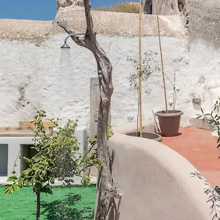 Villa Tebeli Emporio (Santorini)