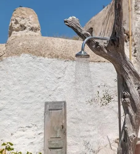 Tebeli * Emporio (Santorini)