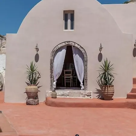 Вилла Tebeli Emporio (Santorini)
