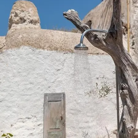 Tebeli * Emporio (Santorini)