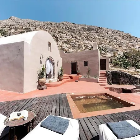 Вилла Tebeli Emporio (Santorini)
